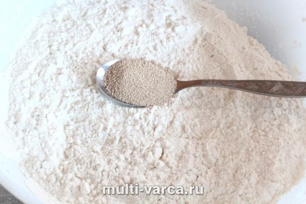 Ажурні дріжджові млинці