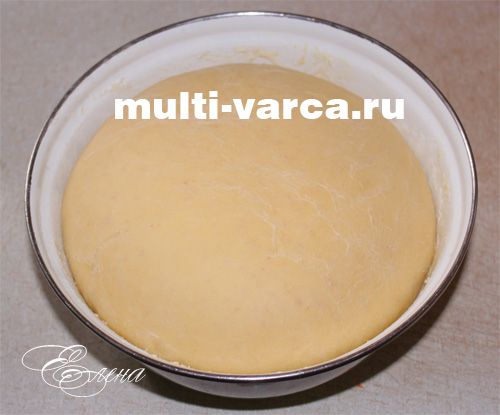 Цитрусова паска з родзинками в мультиварці