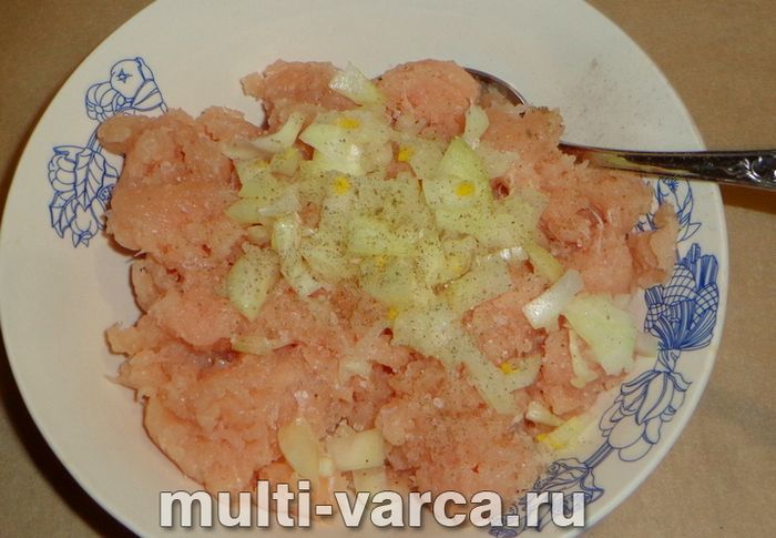Фрикадельки з індички на пару