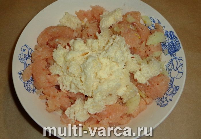 Фрикадельки з індички на пару