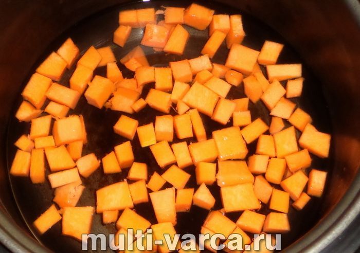 Гарбузово-кукурудзяна каша в мультиварці