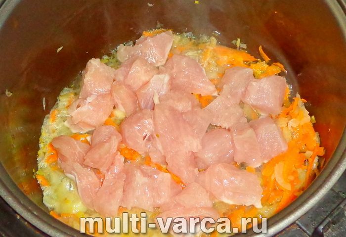 Гороховий суп з індичкою в мультиварці