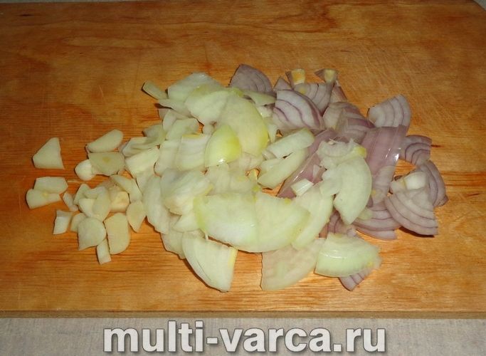 Індичка з чорносливом у мультиварці