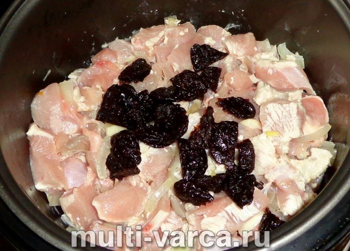Індичка з чорносливом у мультиварці