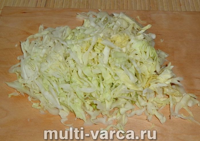 Капуста з тушонкою в мультиварці