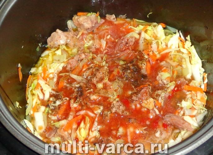 Капуста з тушонкою в мультиварці