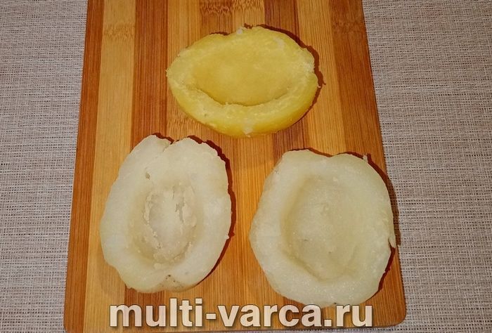 Картопля з ананасами та сиром у духовці