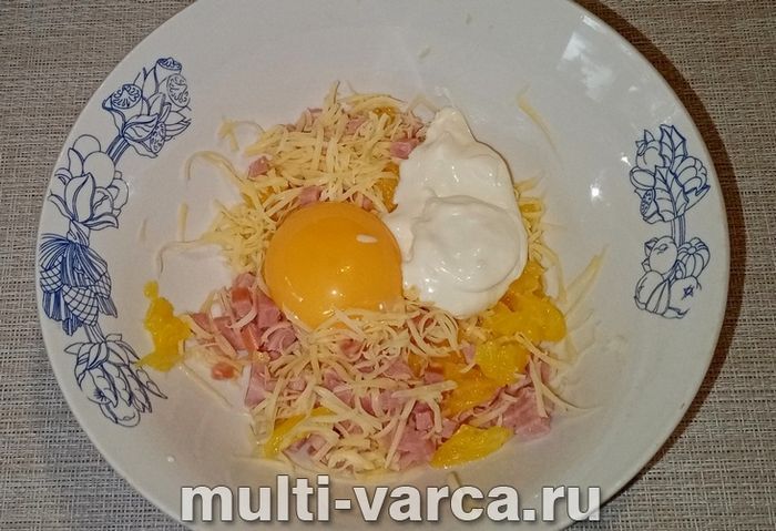 Картопля з ананасами та сиром у духовці