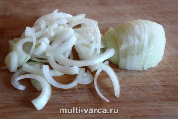 Картопля з сардельками в мультиварці