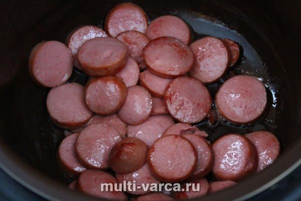 Макарони з сардельками