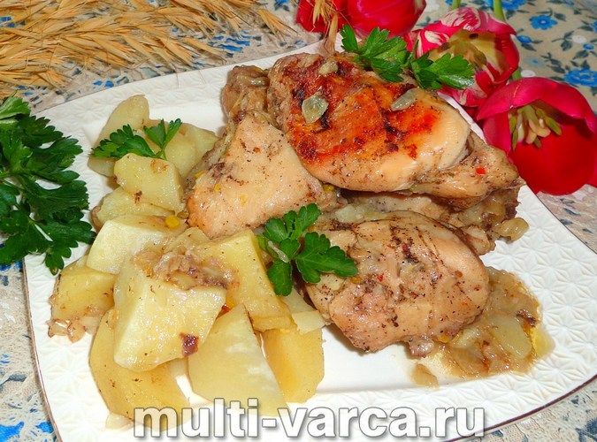 Курка з картоплею в рукаві в мультиварці