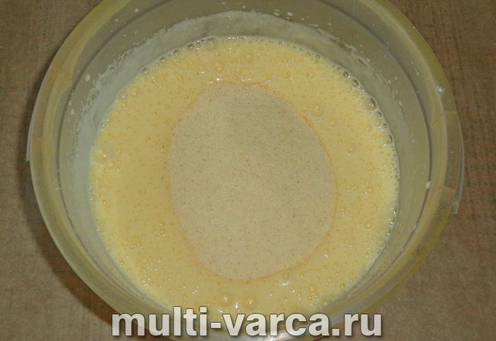 Манник на сметані в мультиварці