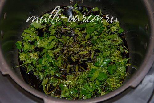 Паровий голець із пряними травами