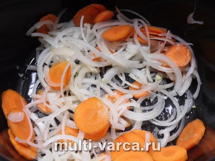 Перловка з квасолею та м'ясом