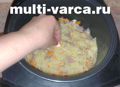 Плов з індичкою в мультиварці