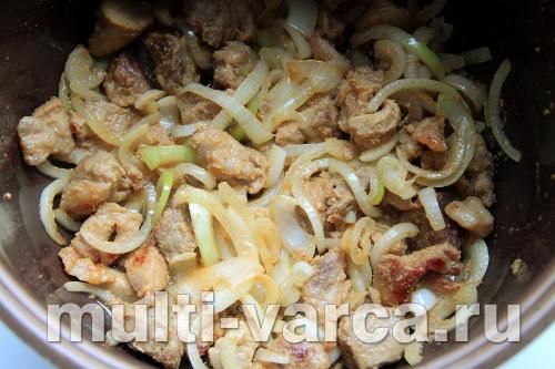 Плов зі свинини в мультиварці