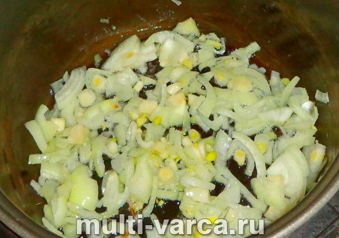 Смажена картопля в сметані в мультиварці