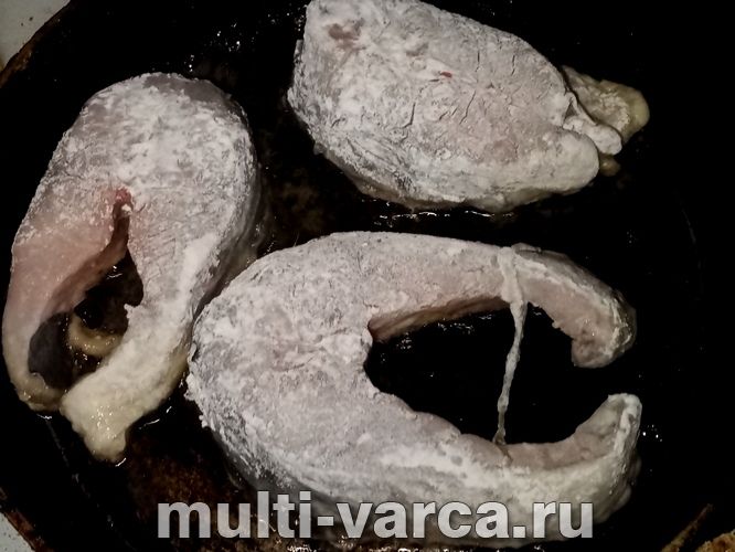 Стейки білого амура в духовці