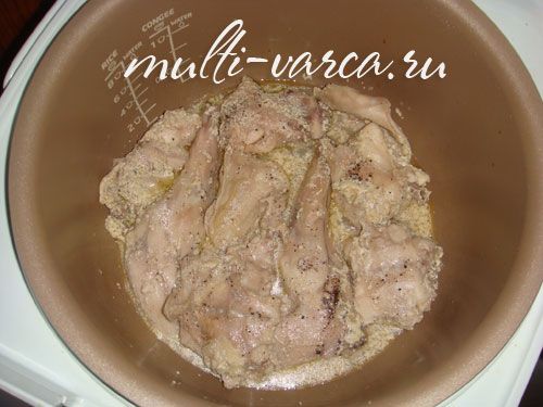 Тушкований кролик у вершках з овочами