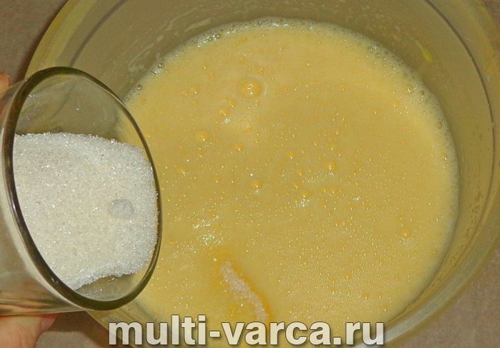 Бісквітний кекс у мультиварці