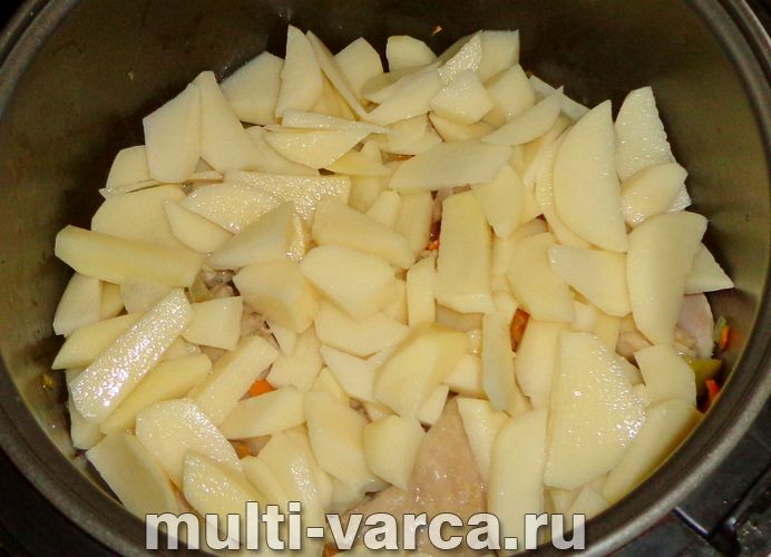 Борщ із куркою в мультиварці
