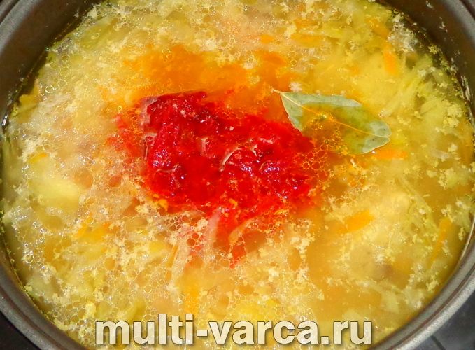 Борщ із куркою в мультиварці