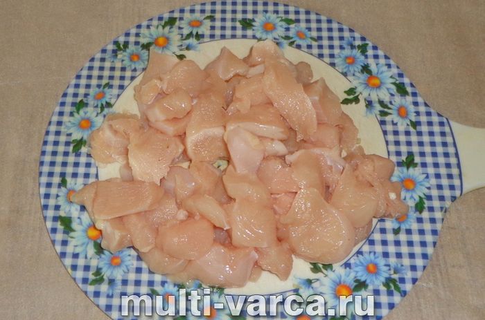Булгур з овочами та куркою в мультиварці