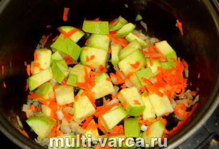 Гречка з кабачками в мультиварці