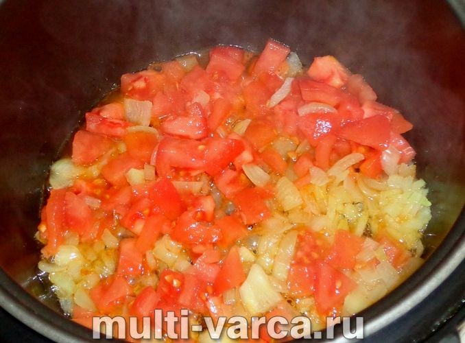 Гречка з помідорами та цибулею в мультиварці