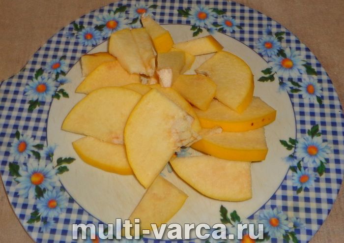 Індичка з айвою в мультиварці