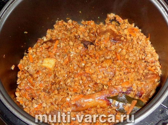 Качка з гречкою в мультиварці