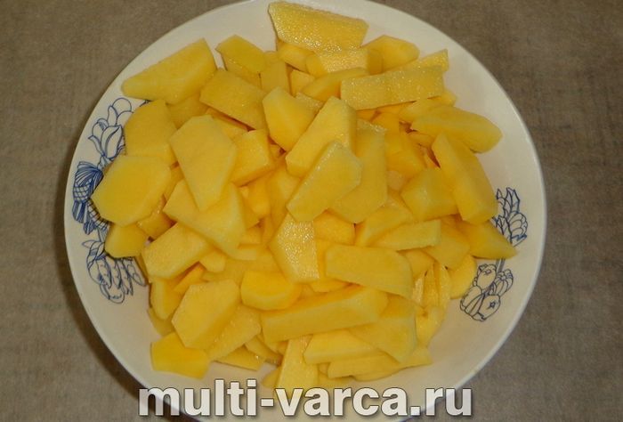 Картопля з перцем у мультиварці