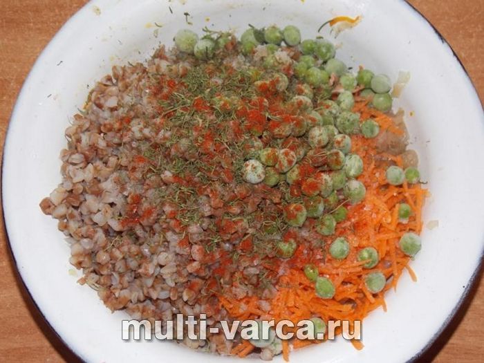 Котлети з гречкою та овочами