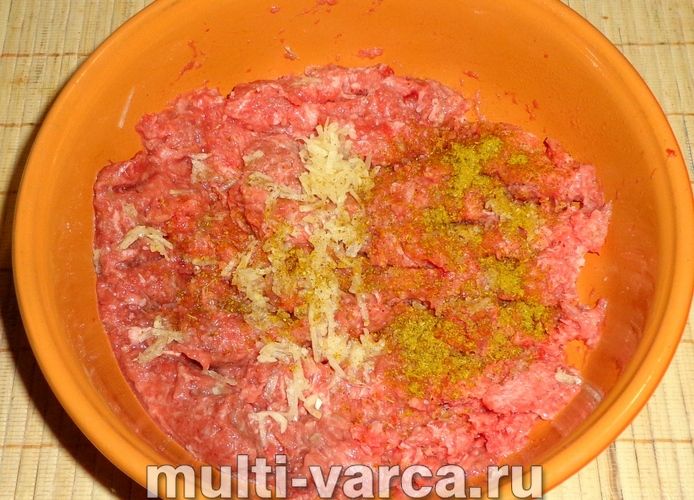 Котлети з індички на пару в мультиварці