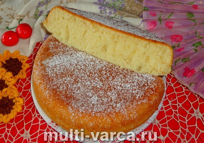 Коврижка на кефірі в мультиварці