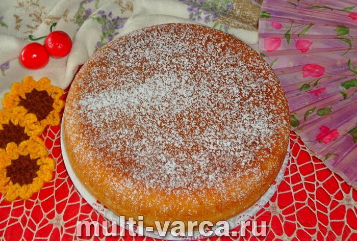 Коврижка на кефірі в мультиварці