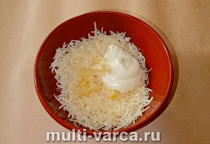 Курячі рулетики з начинкою