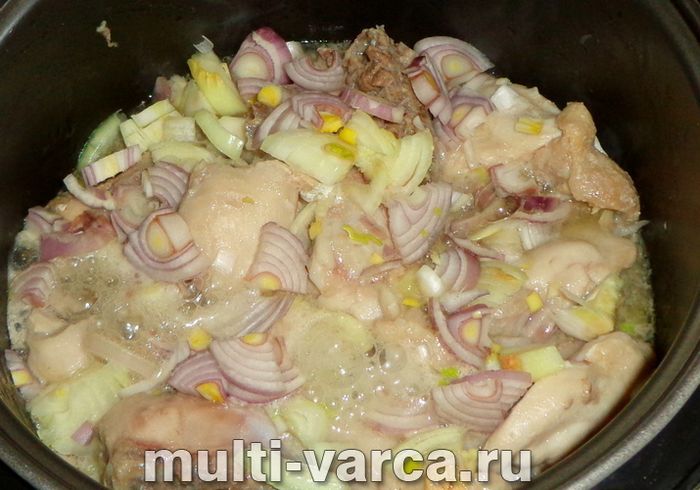 Курка з броколі в мультиварці