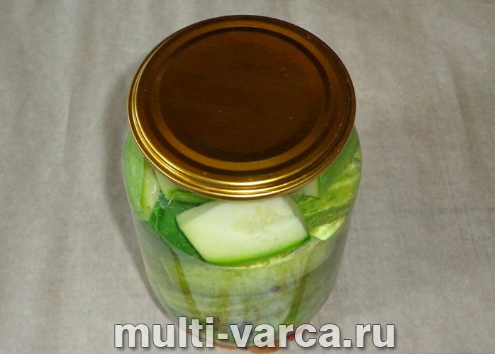 Огірки з кабачками на зиму