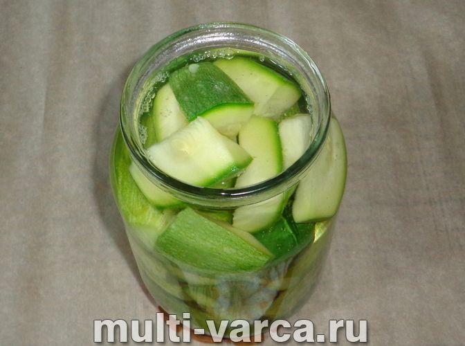 Огірки з кабачками на зиму