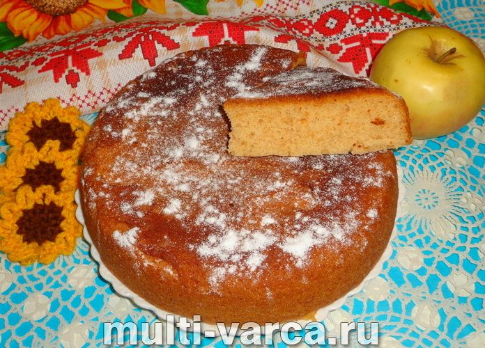 Пиріг із яблучним варенням