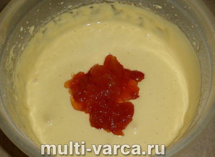 Пиріг із яблучним варенням