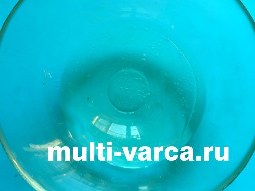Пісний кекс з імбиром і вишнею в мультиварці