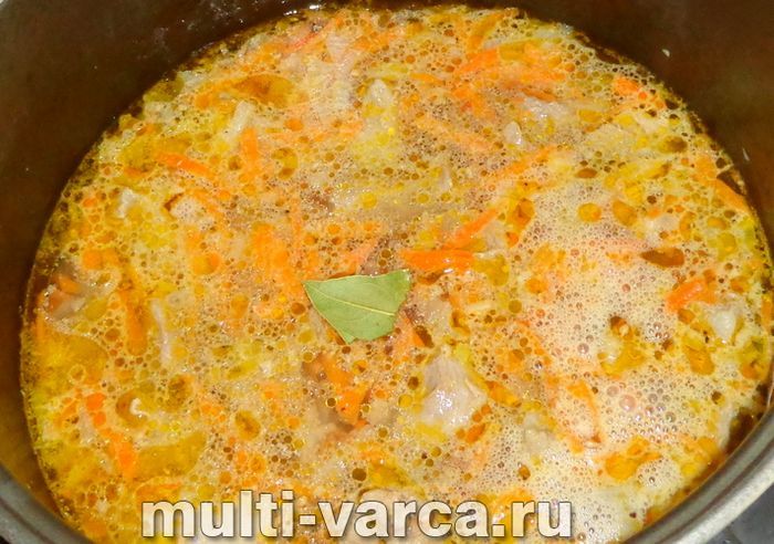 Плов із гречки з м'ясом у мультиварці