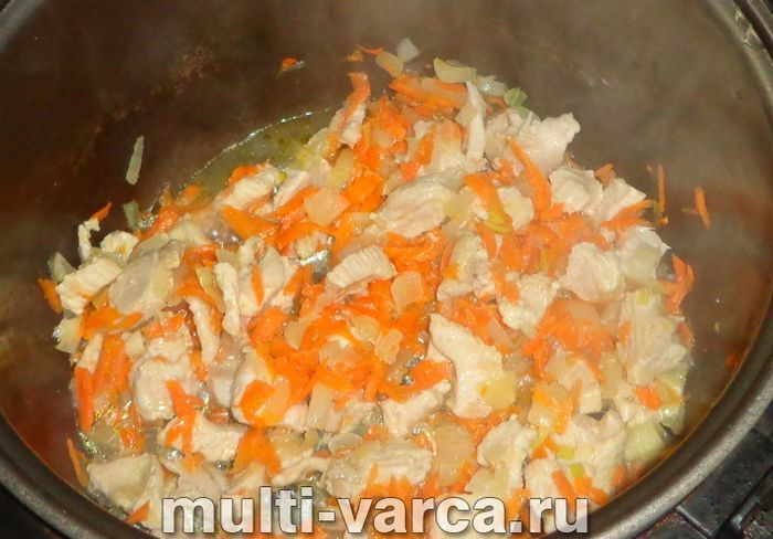 Пшенична каша з куркою в мультиварці