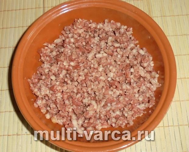 Рис із котлетами в мультиварці
