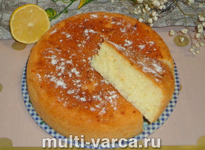 Шарлотка з лимоном у мультиварці