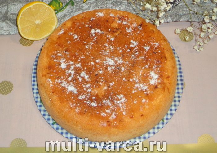 Шарлотка з лимоном у мультиварці