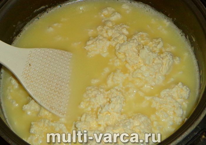 Сир із сиру в мультиварці