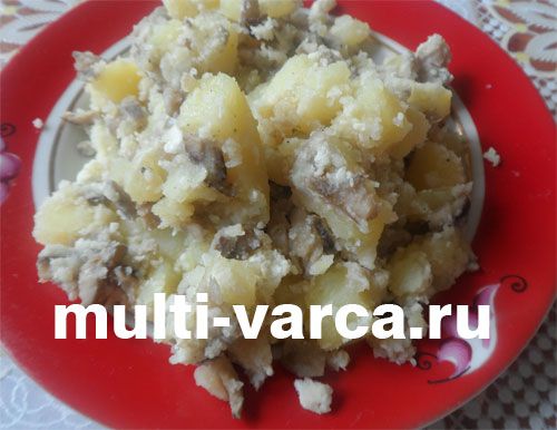 Смажені гливи з картоплею та яйцем у мультиварці